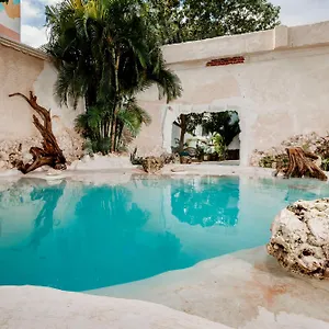 4* Hotel Mezcal